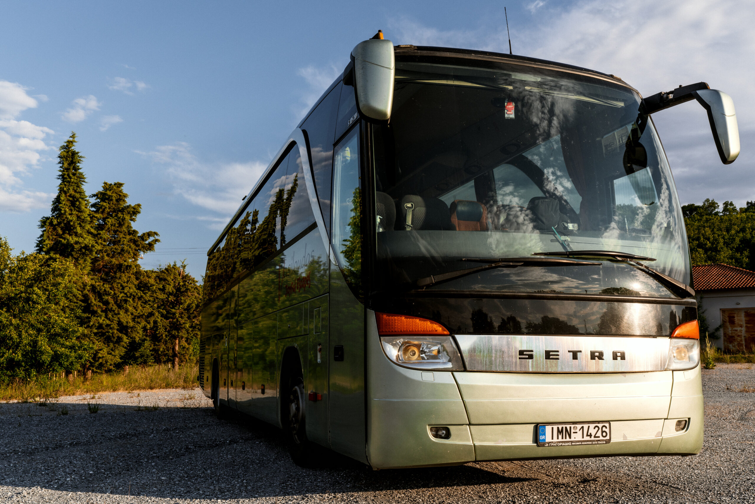 Bus Setra front view